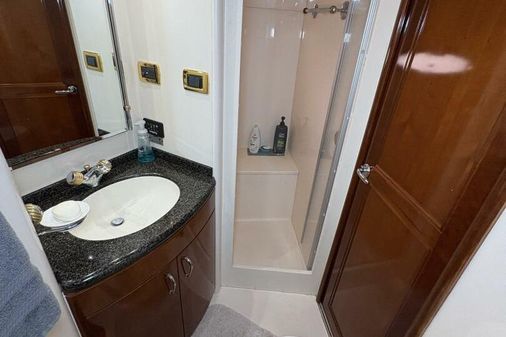 Carver 56 Voyager image