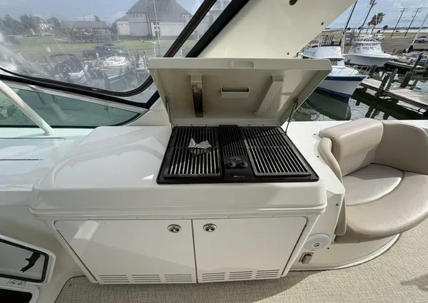 Carver 56 Voyager image