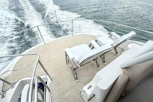 Carver 56 Voyager image