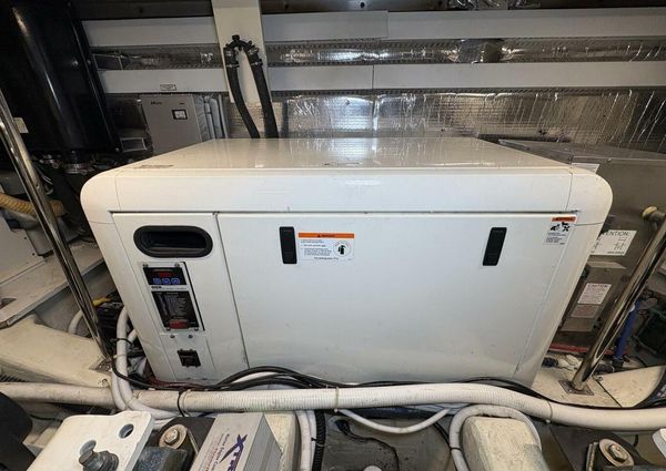 Carver 56 Voyager image