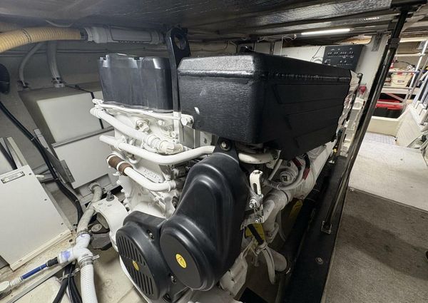 Carver 56 Voyager image