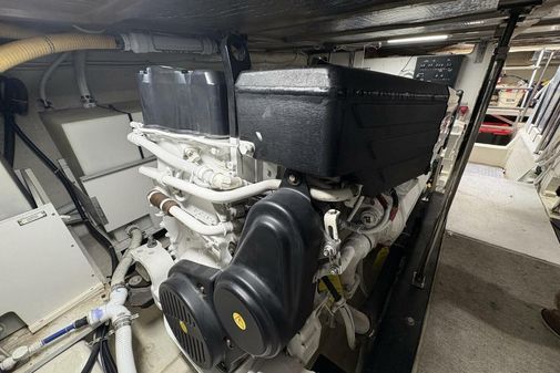 Carver 56 Voyager image