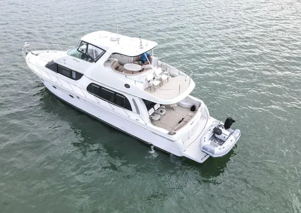 Carver 56 Voyager image