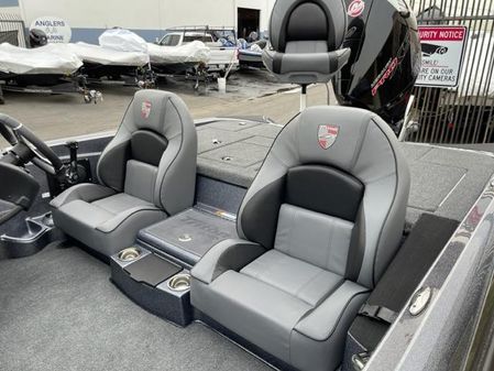 Triton 18 TRX image