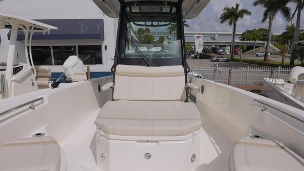 Boston Whaler 280 Dauntless image