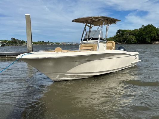 Scout 215 XSF - main image