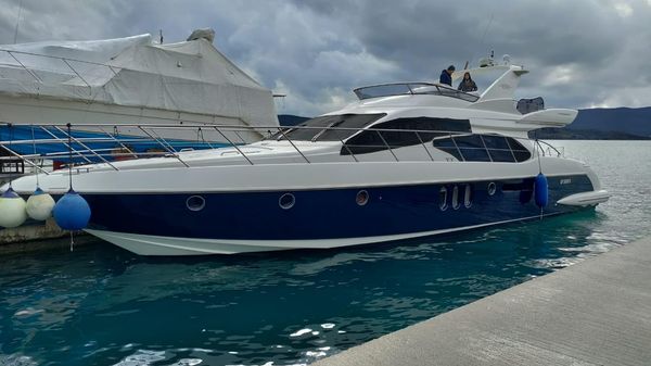 Azimut 62 