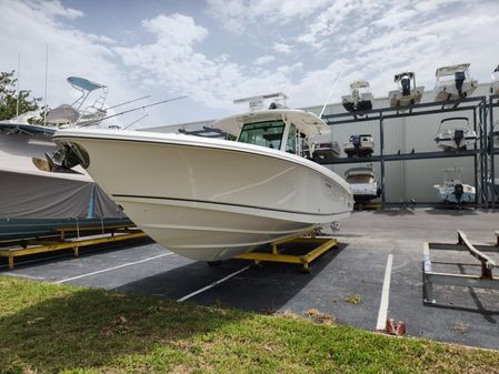 Boston Whaler 350 Outrage image