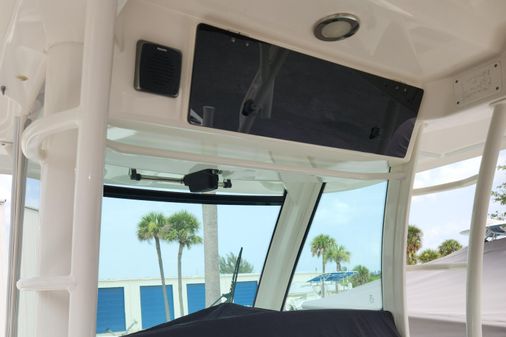 Boston Whaler 350 Outrage image