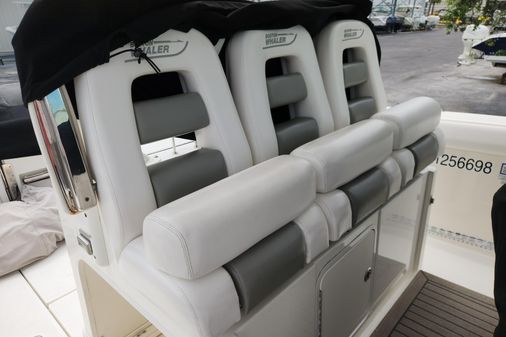 Boston Whaler 350 Outrage image