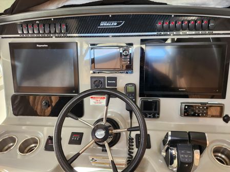 Boston Whaler 350 Outrage image