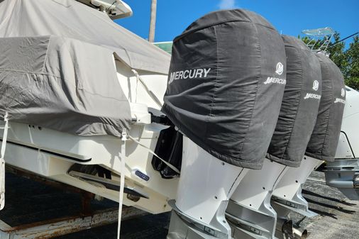 Boston Whaler 350 Outrage image