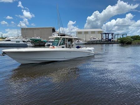 Boston Whaler 350 Outrage image