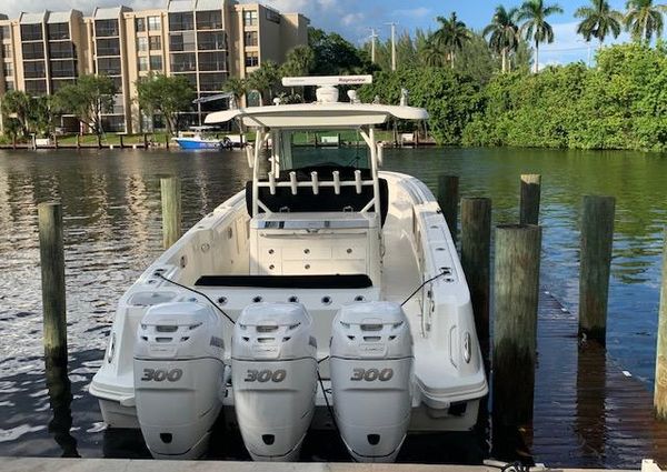 Boston Whaler 350 Outrage image