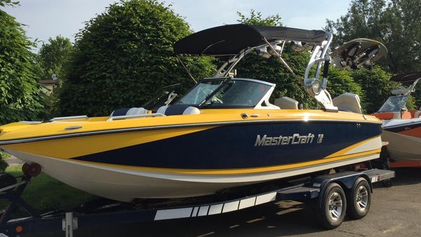 MasterCraft X25 