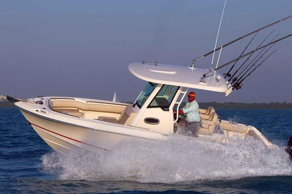 Boston Whaler 250 Outrage - main image