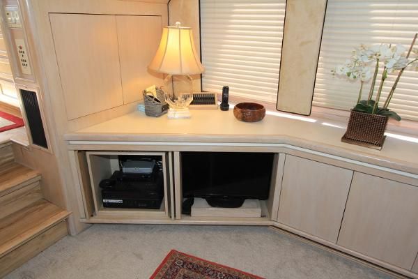 Tollycraft 57-PILOTHOUSE-CPMY image