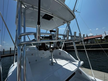 Bertram 31 Flybridge Cruiser image