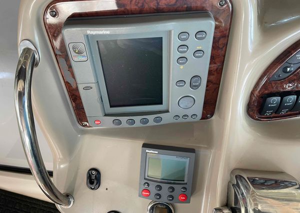 Sea Ray 340 Sundancer image