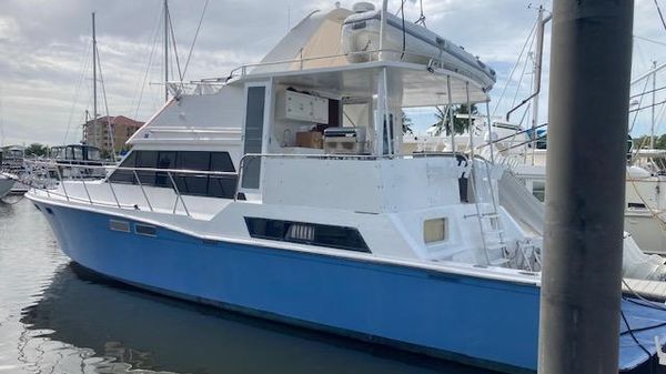 Camargue 48' Cockpit Motoryacht