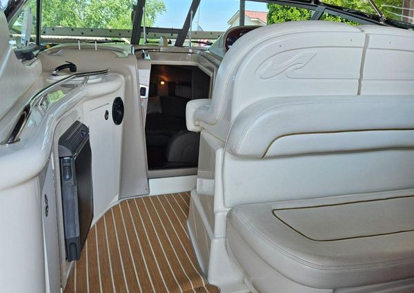 Sea Ray SUNDANCER 300 image