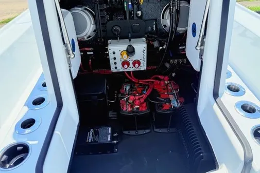 Yellowfin 24-BAY-CE image