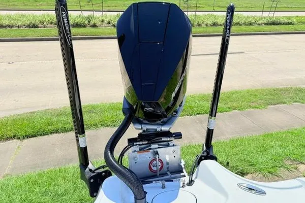 Yellowfin 24-BAY-CE image