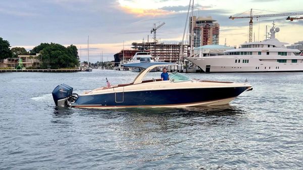 Chris-Craft Launch 35 GT 