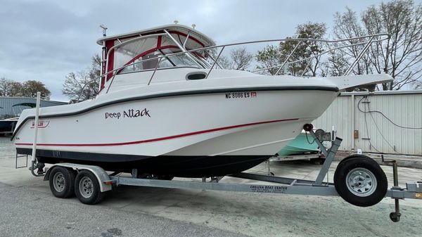 Boston Whaler 255 Conquest