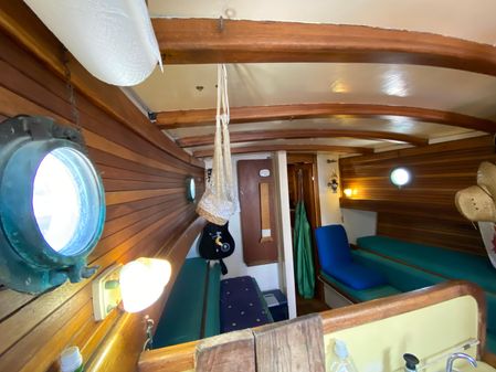 Samson 35-foot Cruising Ketch image