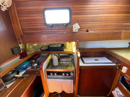 Samson 35-foot Cruising Ketch image