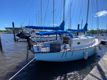 Samson 35-foot Cruising Ketch image