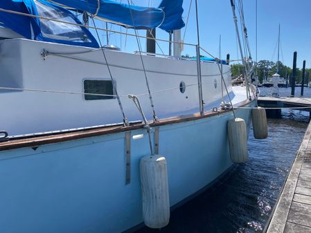 Samson 35-foot Cruising Ketch image