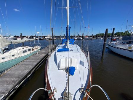 Samson 35-foot Cruising Ketch image