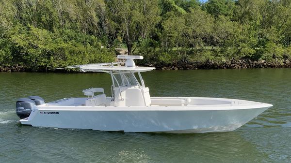 Contender 32 ST