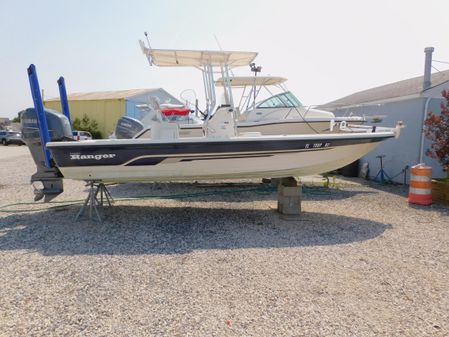 Ranger 2200 Bay Ranger image