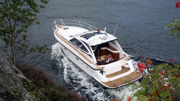 Nord West 370 SportsTop