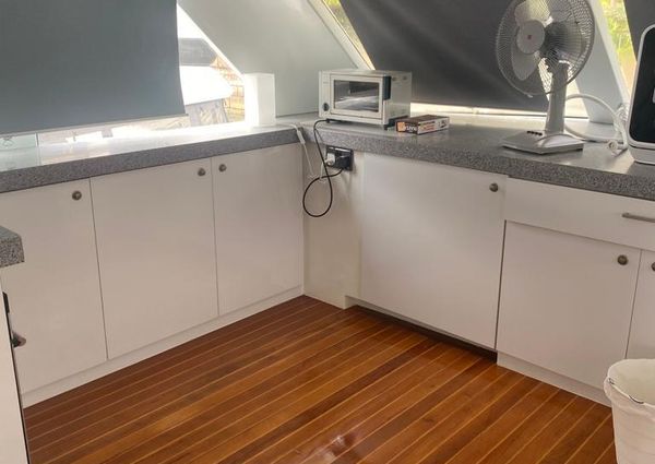 Samson 60-HOUSEBOAT image