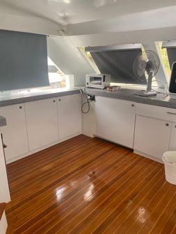 Samson 60-HOUSEBOAT image