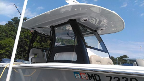 Sportsman Open 302 Center Console image