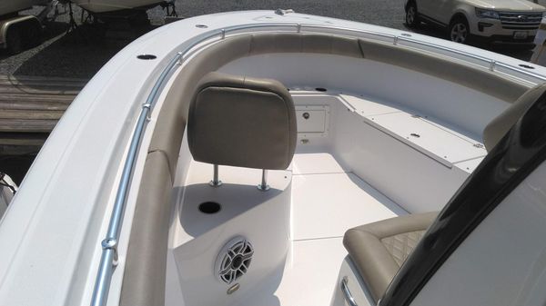 Sportsman Open 302 Center Console image