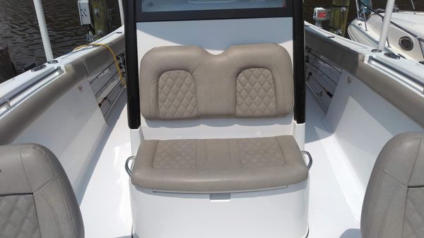 Sportsman Open 302 Center Console image