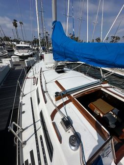 Catalina 36 image