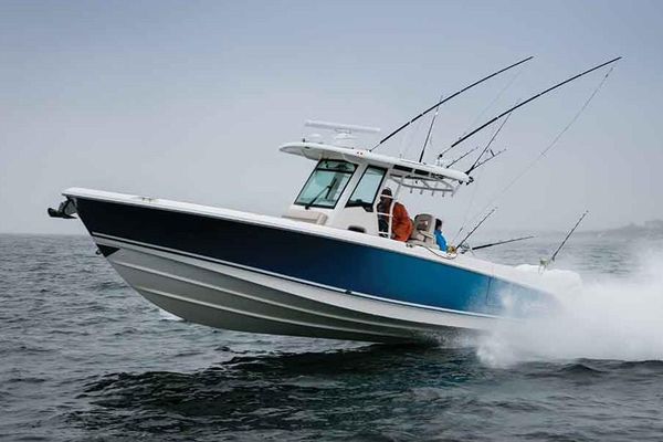 Boston Whaler 330 Outrage - main image