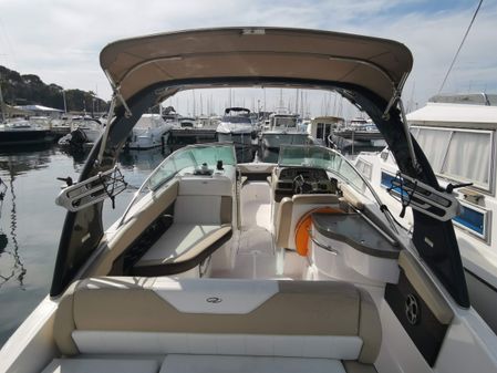 Regal 27 FasDeck image