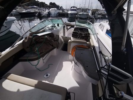 Regal 27 FasDeck image