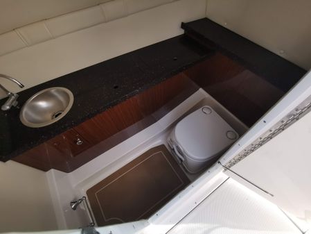 Regal 27 FasDeck image