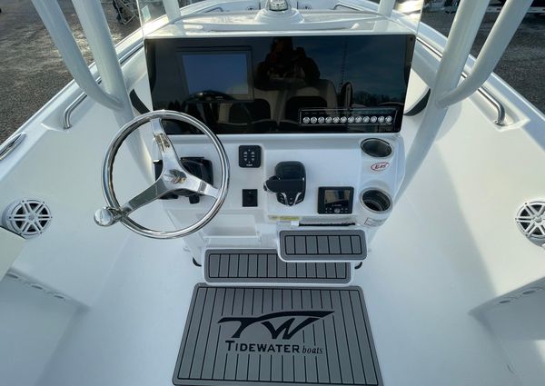 Tidewater 220-LXF image