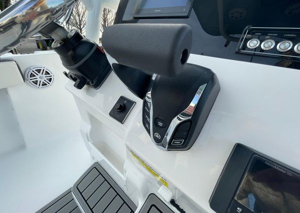 Tidewater 220-LXF image