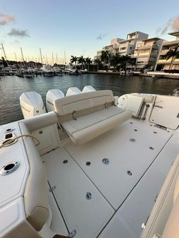 Boston Whaler 380 Realm image